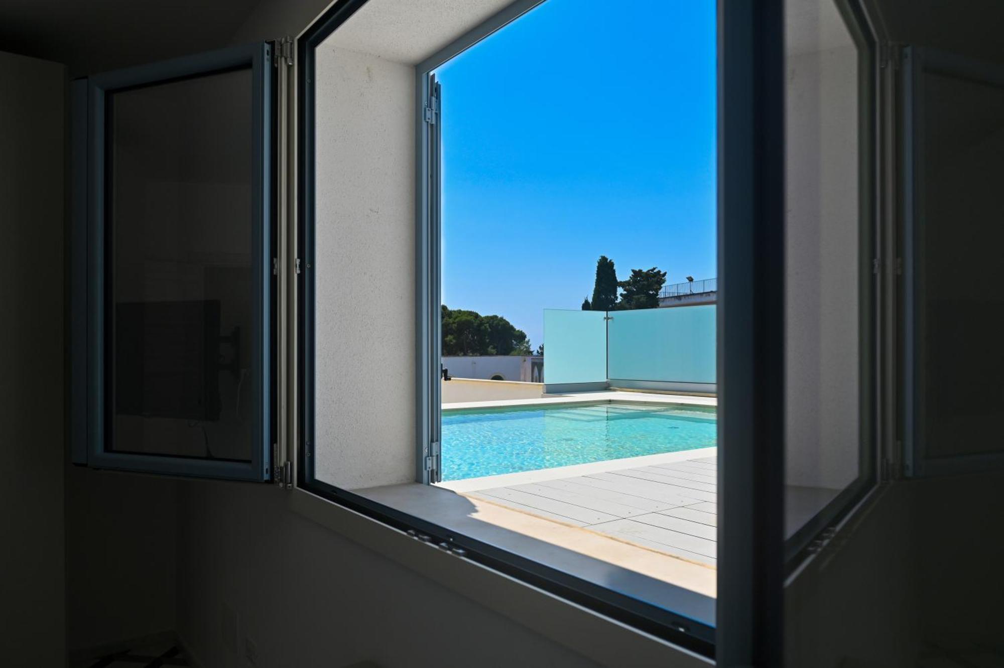 Perle Marine Suite Apartments Castro  Exterior photo