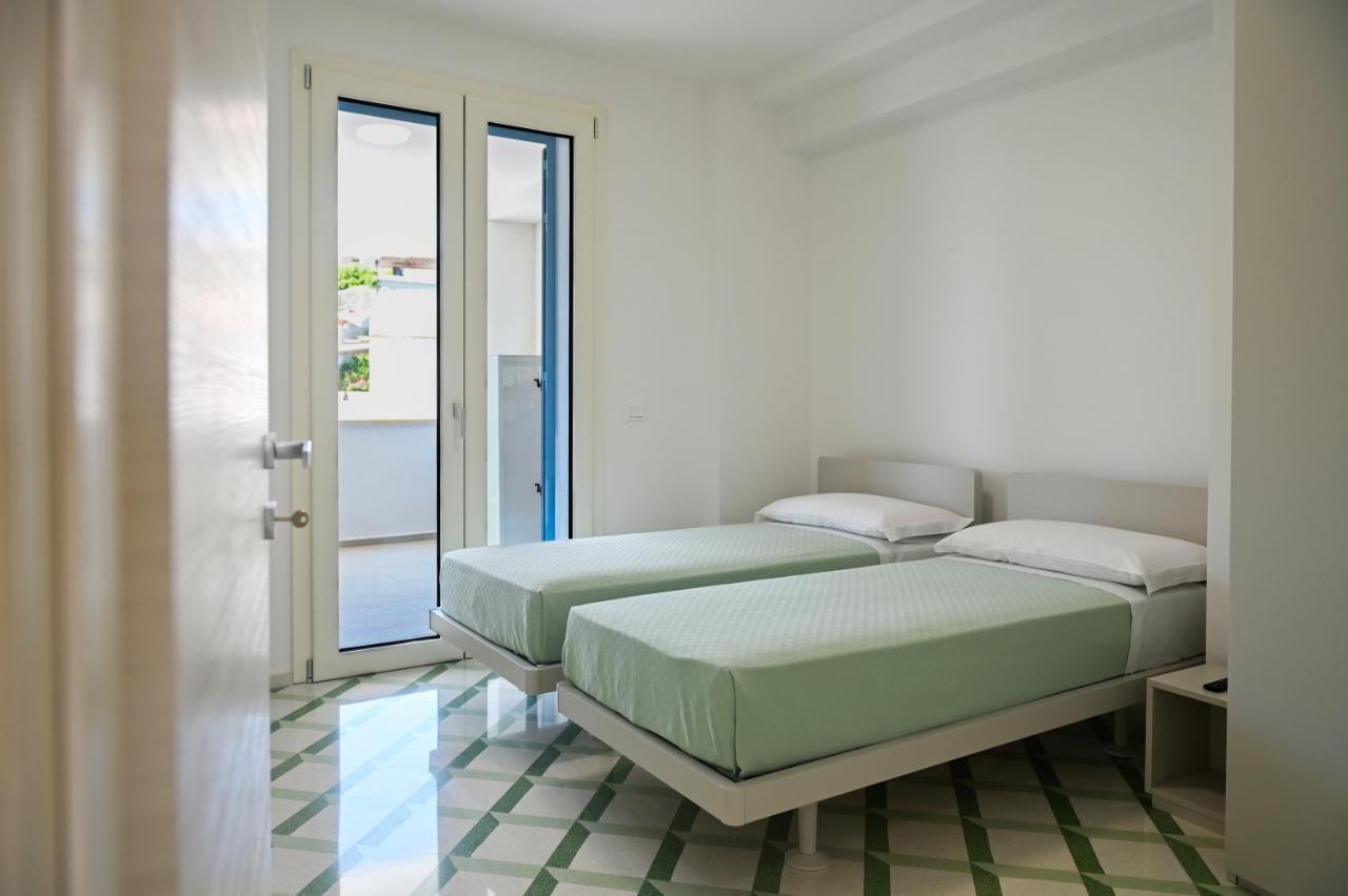 Perle Marine Suite Apartments Castro  Exterior photo